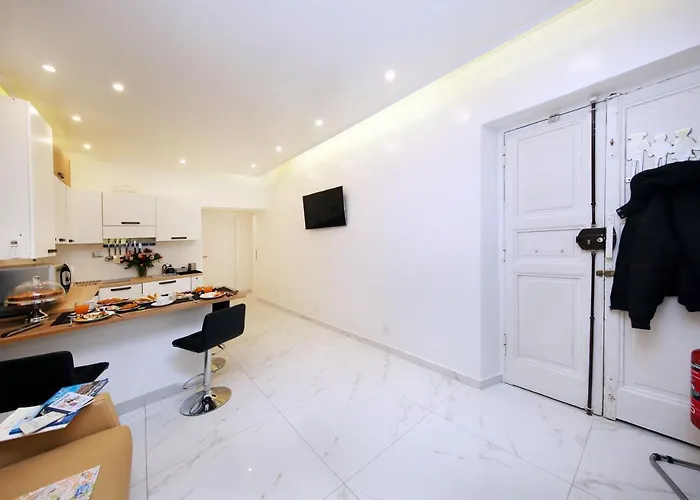 Apartament La Maisonnette Tritone Trevi Rzym