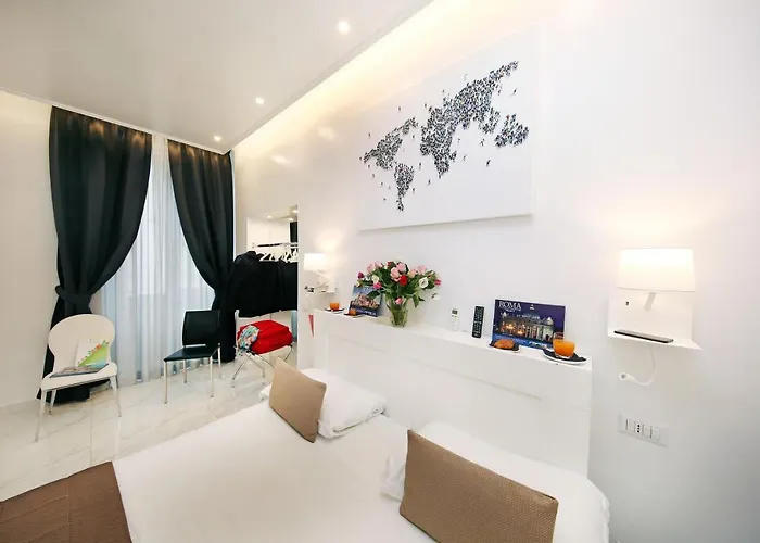 La Maisonnette Tritone Trevi Rzym